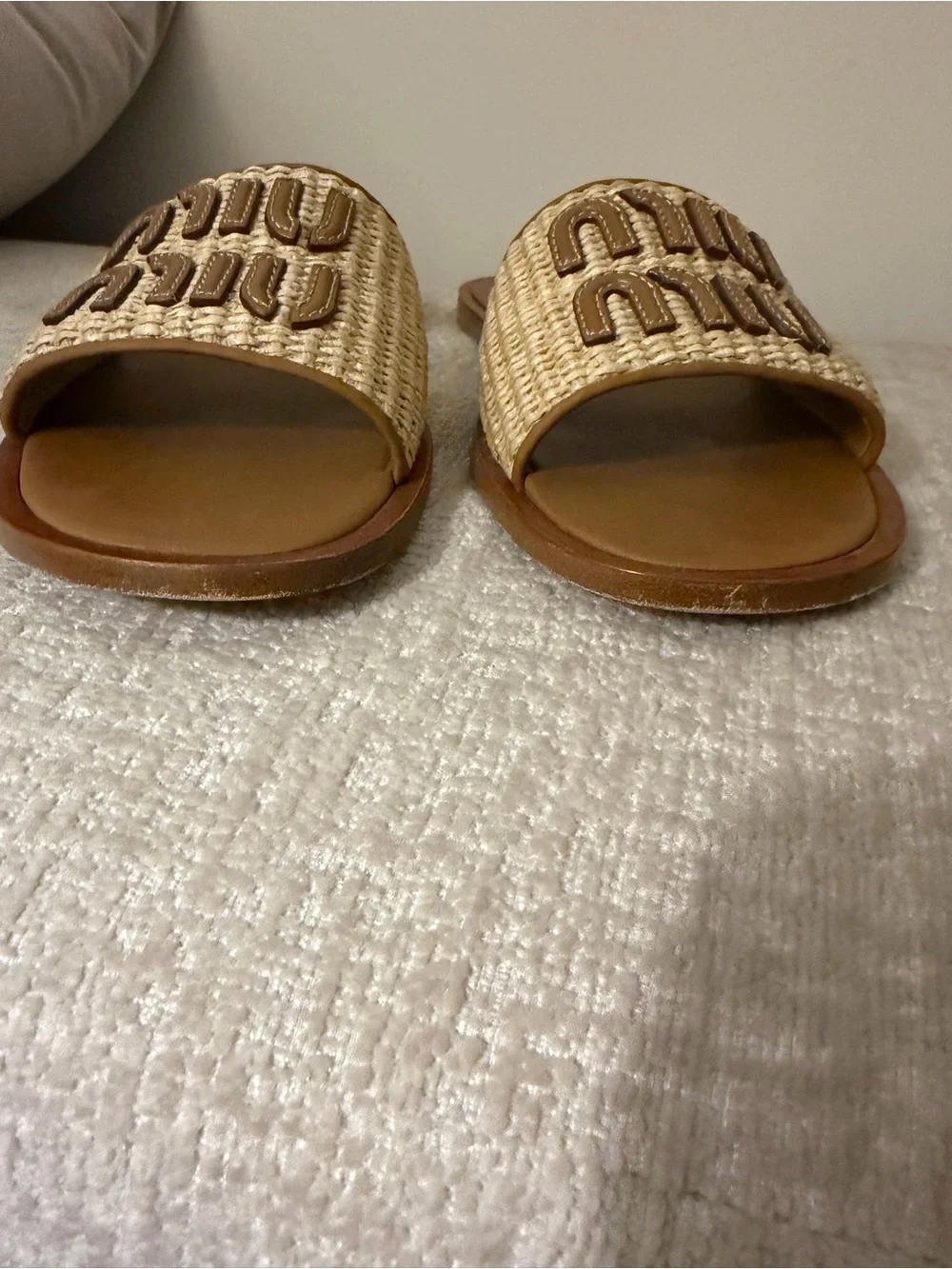 Miu Miu Woven Raffia Logo Slide Sandals in Natural and Tan - Picture 4 of 8